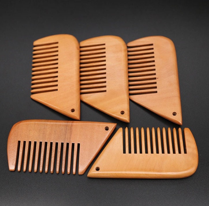 Customize Logo-New Kind Peach Wood Comb Comb Chain Beard Care Comb Pocket Size Wholesale