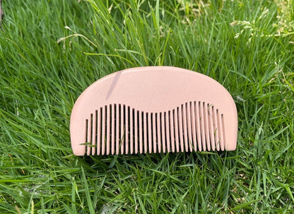 Customize Logo-Pink Color Peach Wood Comb Fine Tooth Comb Pocket Size Comb hair brush makeup tool