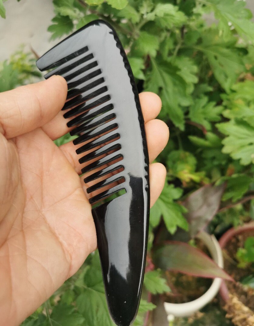 Customize Logo-Black ox horn comb with handle wide tooth for hair for men beard care